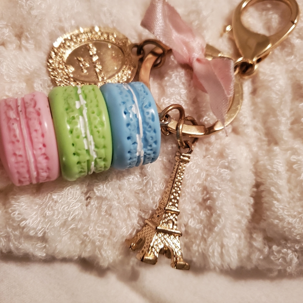 Macaroon key chain